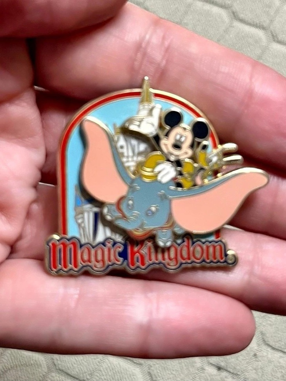 Disney Magic Kingdom: The Main Attraction – Dumbo and Mickey